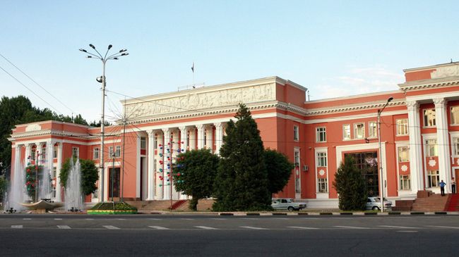 Здание парламента Республики Таджикистан. Архивное фото Здание парламента Республики Таджикистан. Архивное фото