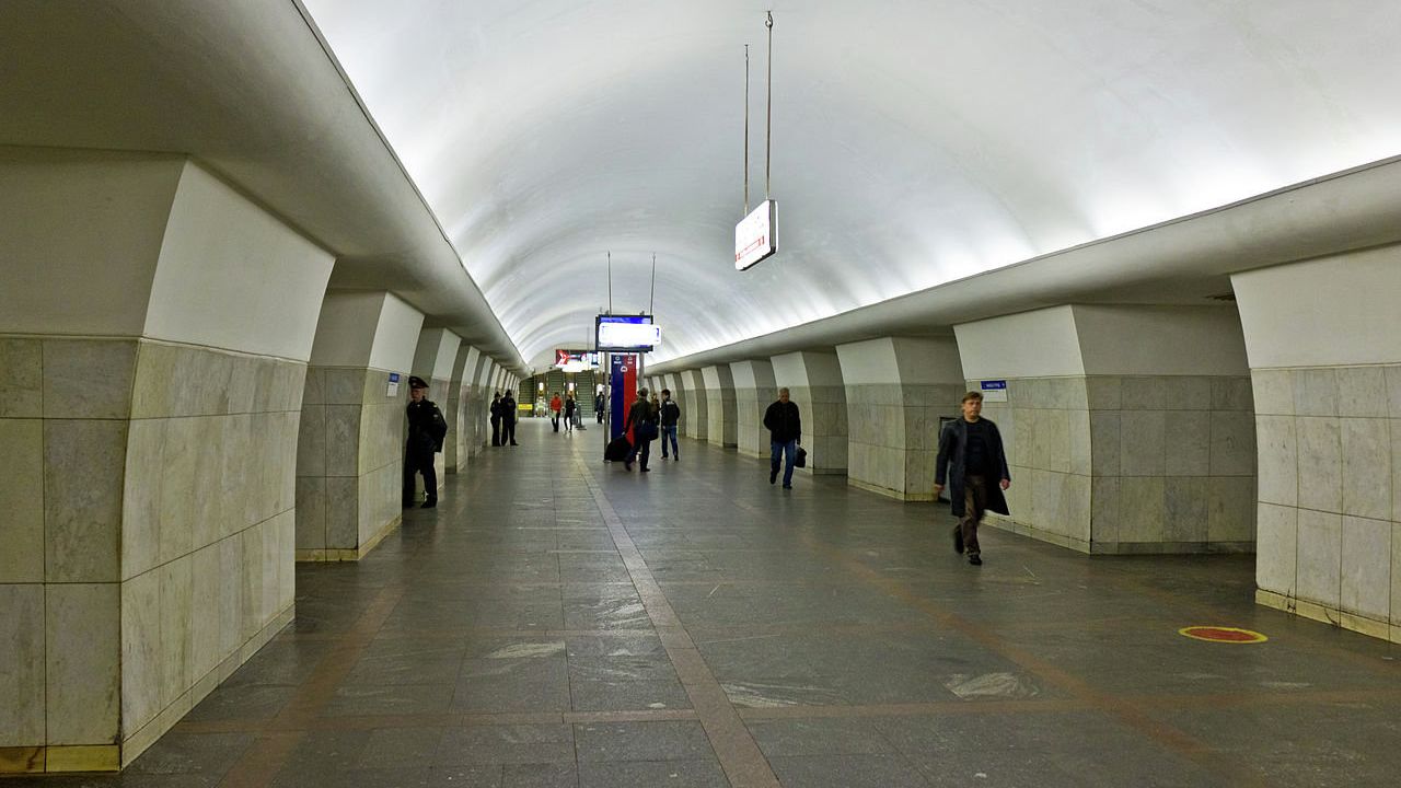 Станция метро Октябрьская Калужско-Рижской линии Станция метро Октябрьская Калужско-Рижской линии - РИА Новости, 1920, 27.09.2025