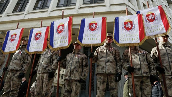 Бойцы Народного ополчения Крыма. Архивное фото Бойцы Народного ополчения Крыма. Архивное фото