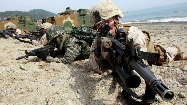 Совместные учения южнокорейских и американских военных. Архивное офто