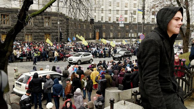 Марш белых платков в Киеве Марш белых платков в Киеве