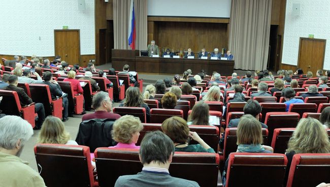 Социологическая Грушинская конференция на территории РАНХиГС в Москве . Архивное фото
