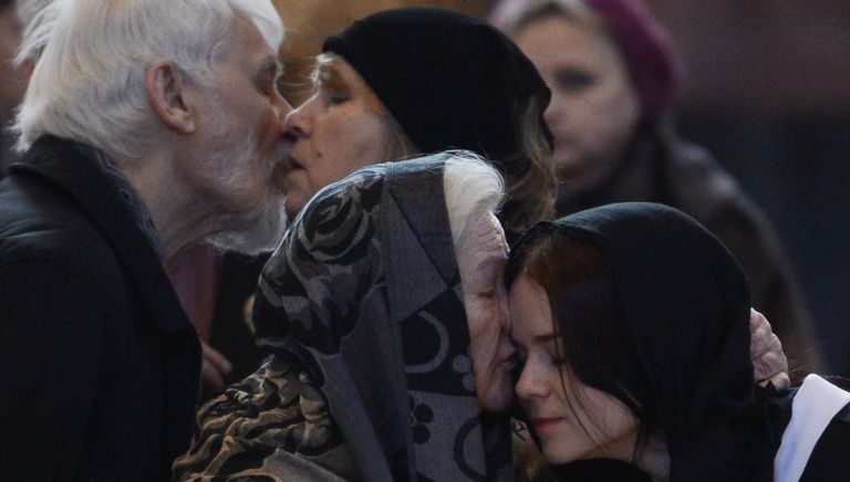 Родственники и близкие на церемонии прощания с писателем Валентином Распутиным Родственники и близкие на церемонии прощания с писателем Валентином Распутиным