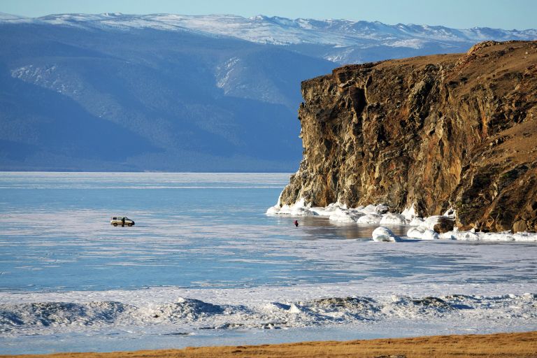Пролив Малое море на озере Байкал Пролив Малое море на озере Байкал