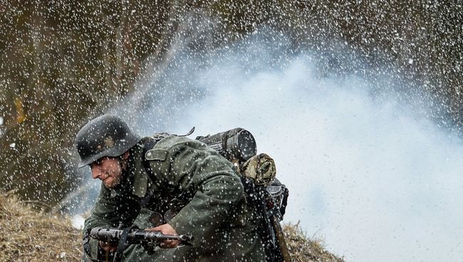Участник  военно-исторического фестиваля, архивное фото
