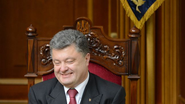 Президент Украины Петр Порошенко на внеочередном заседании Верховной Рады. Архивное фото Президент Украины Петр Порошенко на внеочередном заседании Верховной Рады. Архивное фото