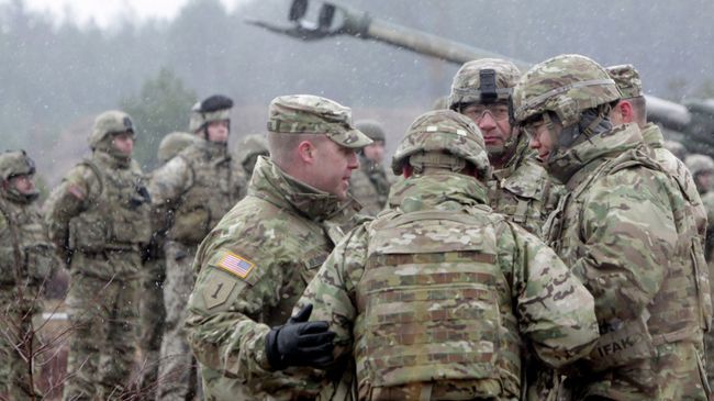 Военнослужащие блока НАТО принимают участие в военных учениях Operation Summer Shield на полигоне Адажи в Латвии. Архивное фото. Военнослужащие блока НАТО принимают участие в военных учениях Operation Summer Shield на полигоне Адажи в Латвии. Архивное фото.