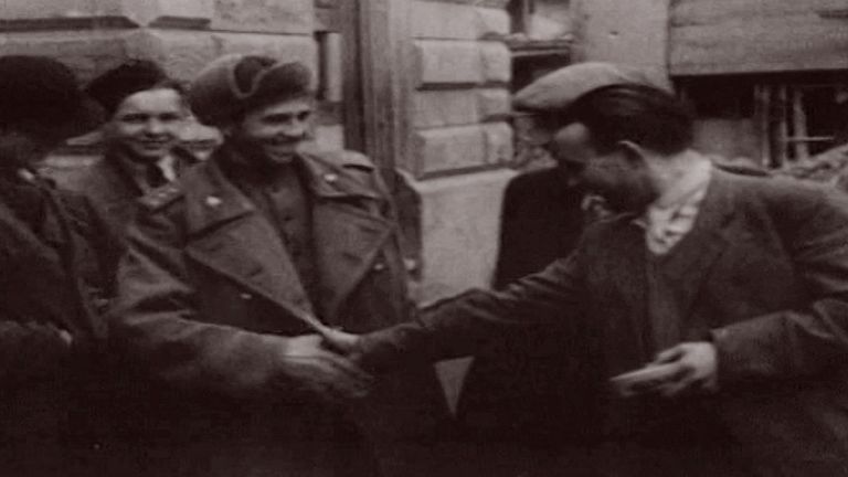 Штурм австрийской столицы, или Венский вальс для Красной Армии. Архив Штурм австрийской столицы, или Венский вальс для Красной Армии. Архив