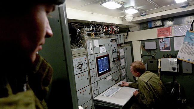 Военнослужащие во время несения боевого дежурства зенитными ракетными дивизионами. Архивное фото Военнослужащие во время несения боевого дежурства зенитными ракетными дивизионами. Архивное фото