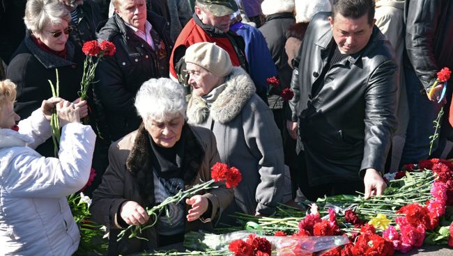 Участники праздничных мероприятий, посвященных годовщине освобождения Одессы от немецко-фашистских захватчиков. 10 апреля 2015