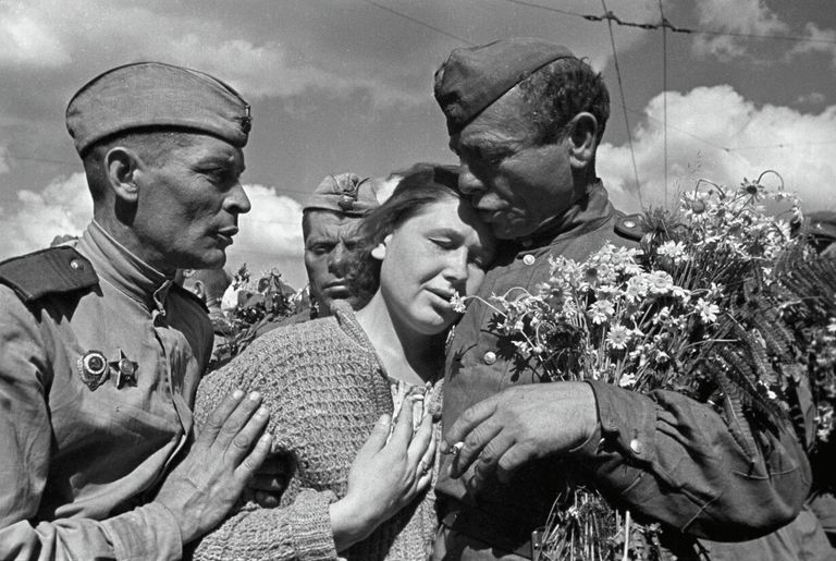 Похоронная была ошибкой. 1946 год Похоронная была ошибкой. 1946 год