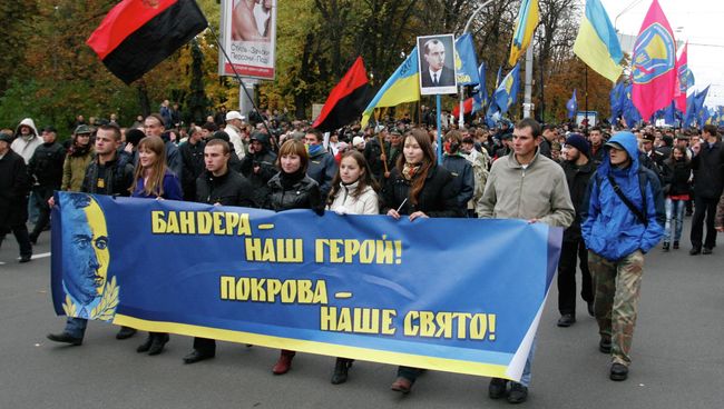 Марш националистов в Киеве. Архив Марш националистов в Киеве. Архив