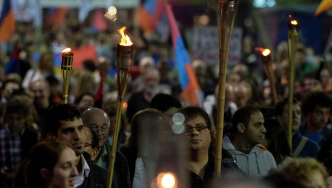Марш в память о жертвах геноцида армян. Монтевидео, Уругвай Марш в память о жертвах геноцида армян. Монтевидео, Уругвай