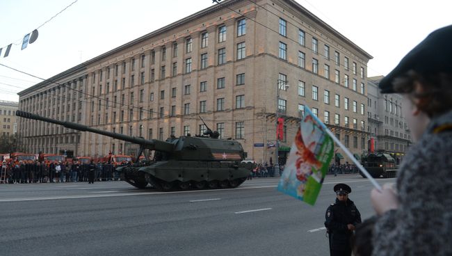Самоходная артиллерийская установка (САУ) Коалиция-СВ. Архивное фото Самоходная артиллерийская установка (САУ) Коалиция-СВ. Архивное фото