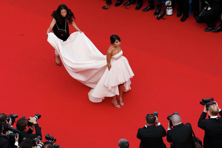 Актриса Лейла Бехти на церемонии открытия Каннского кинофестиваля Актриса Лейла Бехти на церемонии открытия Каннского кинофестиваля