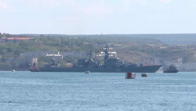 Крейсер Москва отправился в Средиземное море на учения с ВМС Китая Крейсер Москва отправился в Средиземное море на учения с ВМС Китая