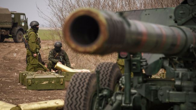 Украинские солдаты на военных учениях возле Мариуполя. Архивное фото Украинские солдаты на военных учениях возле Мариуполя. Архивное фото