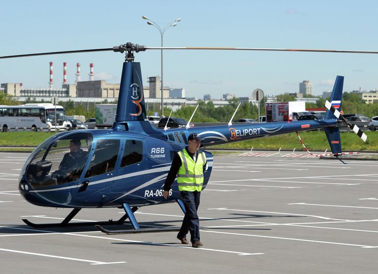 Вертолет Robinson R66 turbine, прибывший для участия в выставке HeliRussia 2015 Вертолет Robinson R66 turbine, прибывший для участия в выставке HeliRussia 2015