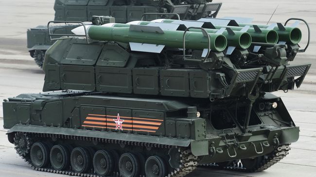 Зенитно-ракетный комплекс БУК-М2. Архивное фото Зенитно-ракетный комплекс БУК-М2. Архивное фото