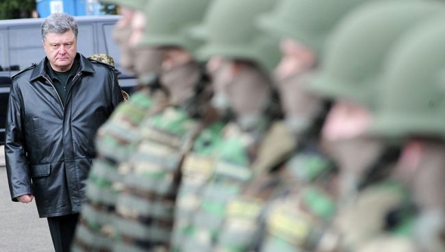 Президент Украины Петр Порошенко. Архивное фото Президент Украины Петр Порошенко. Архивное фото