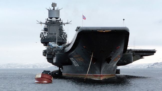 Тяжелый авианесущий крейсер Адмирал Кузнецов. Архивное фото Тяжелый авианесущий крейсер Адмирал Кузнецов. Архивное фото