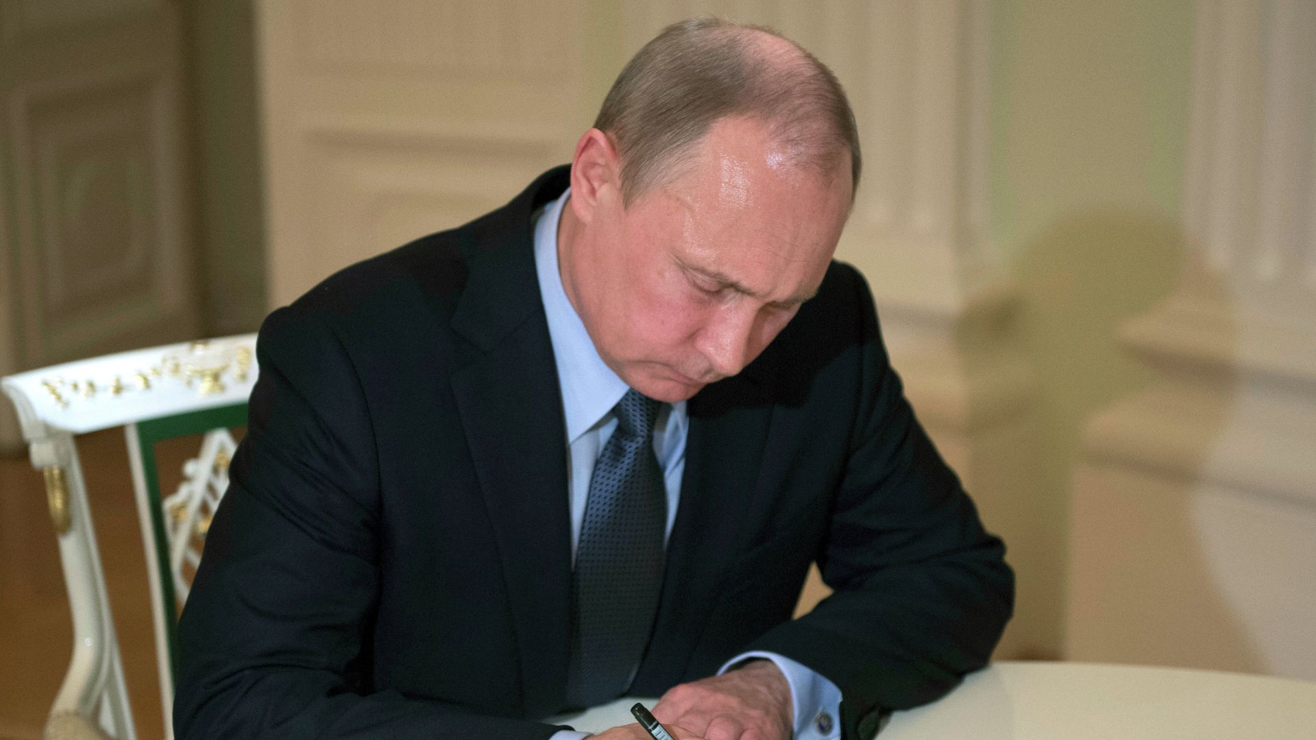 Президент России Владимир Путин во время интервью газете Il Corriere della Sera Президент России Владимир Путин во время интервью газете Il Corriere della Sera - РИА Новости, 1920, 08.08.2024