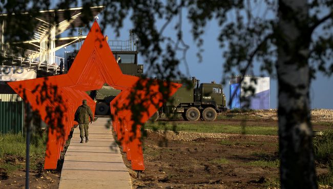 Военная техника во время демонстрационной программы Международного военно-технического форума Армия-2015 в подмосковной Кубинке