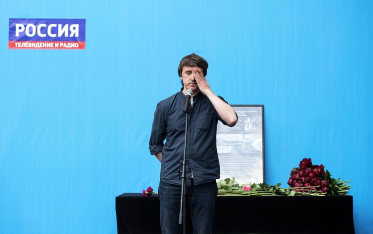 Открытие мемориальной доски в честь Игоря Корнелюка и Антона Волошина