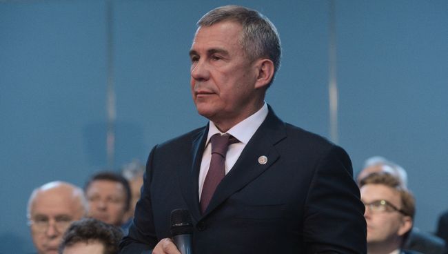 Временно исполняющий обязанности Президента Республики Татарстан Рустам Минниханов во время панельной сессии Презентация результатов национального рейтинга состояния инвестиционного климата в субъектах Российской Федерации в рамках XIX Петербургского экономического форума