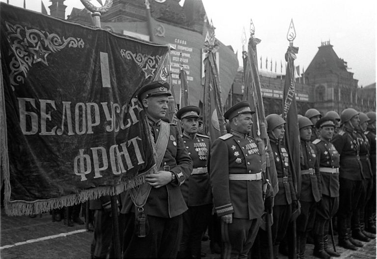 Воины 1 Белорусского фронта на Параде Победы на Красной площади 24 июня 1945 года
