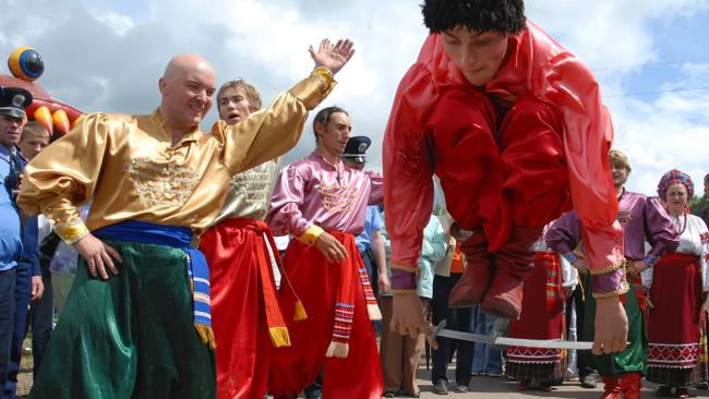 Международный фестиваль славянских народов Славянское единство-2007. Архивное фото Международный фестиваль славянских народов Славянское единство-2007. Архивное фото
