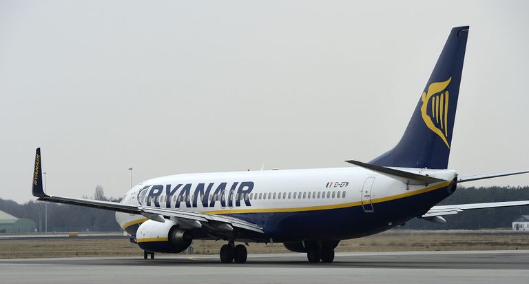 Самолет авиакомпании Ryanair Самолет авиакомпании Ryanair