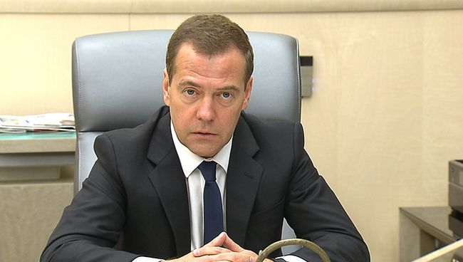 Медведев объяснил, почему РФ не оставит прежней скидку на газ для Украины Медведев объяснил, почему РФ не оставит прежней скидку на газ для Украины