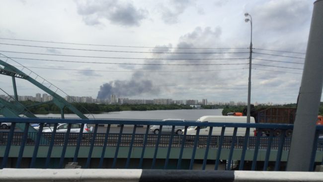 Пожар на заводе ЗИЛ в Москве