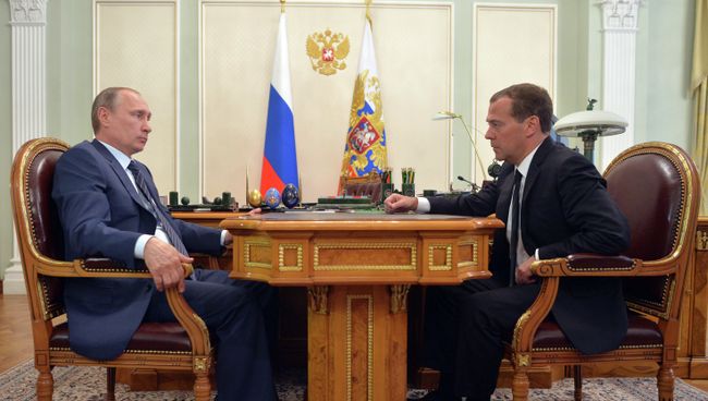 Рабочая встреча президента России В.Путина и премьер-министра РФ Д.Медведева Рабочая встреча президента России В.Путина и премьер-министра РФ Д.Медведева