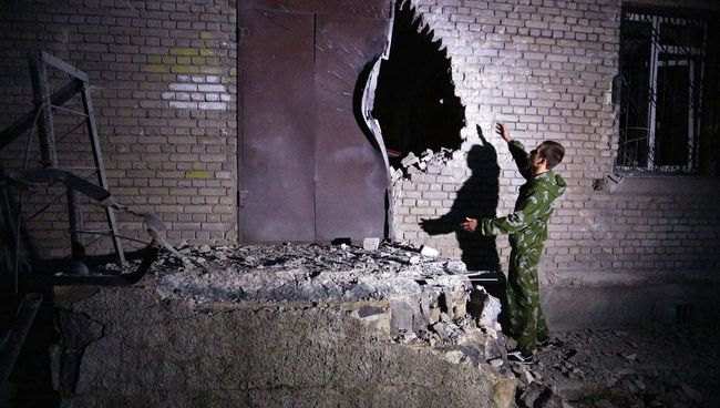 Разрушенное здание в Донецке Разрушенное здание в Донецке