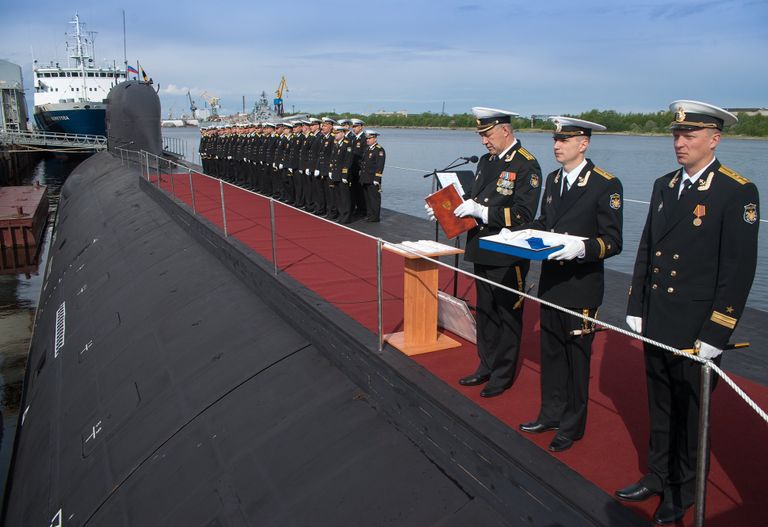 Первая многоцелевая атомная подлодка проекта Ясень принята в состав ВМФ России Первая многоцелевая атомная подлодка проекта Ясень принята в состав ВМФ России