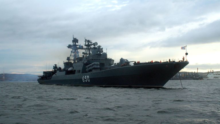 Боевой корабль Северного флота - большой противолодочный корабль (БПК) Адмирал Чабаненко Боевой корабль Северного флота - большой противолодочный корабль (БПК) Адмирал Чабаненко
