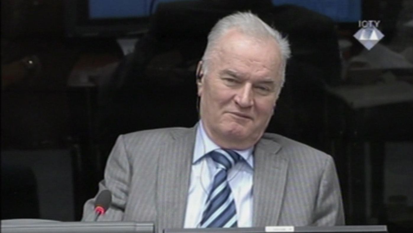 Сербский генерал Ратко Младич в Международном трибунале по бывшей Югославии (МТБЮ) в Гааге, Нидерланды Сербский генерал Ратко Младич в Международном трибунале по бывшей Югославии (МТБЮ) в Гааге, Нидерланды - РИА Новости, 1920, 08.06.2021