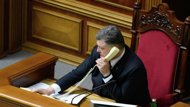 Президент Украины Петр Порошенко на заседании Верховной рады Украины. Архивное фото Президент Украины Петр Порошенко на заседании Верховной рады Украины. Архивное фото