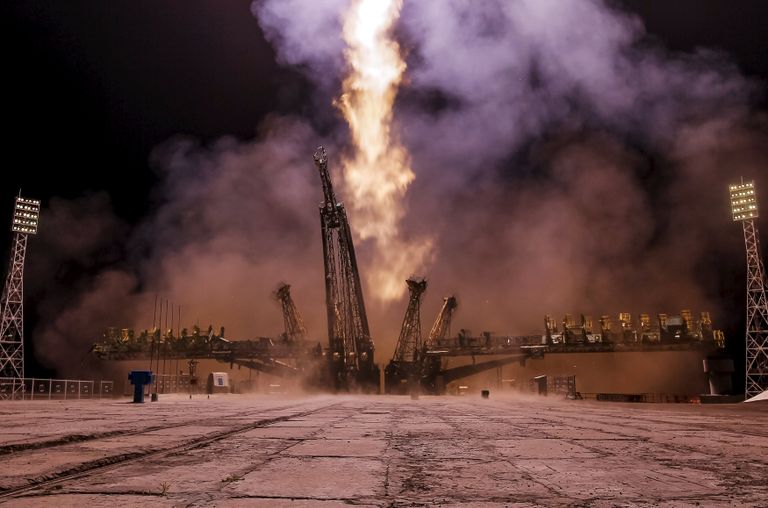 Старт космического корабля Союз ТМА-17М с космодрома Байконур Старт космического корабля Союз ТМА-17М с космодрома Байконур