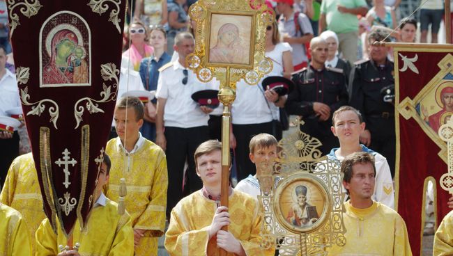 Крестный ход ко Дню памяти князя Владимира в Севастополе Крестный ход ко Дню памяти князя Владимира в Севастополе