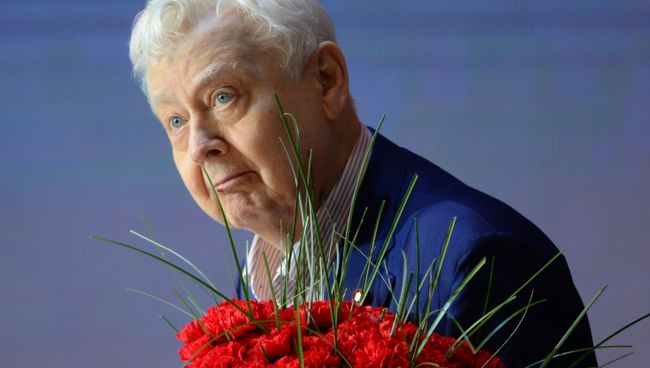 Актер, художественный руководитель МХТ им. А. П. Чехова Олег Табаков