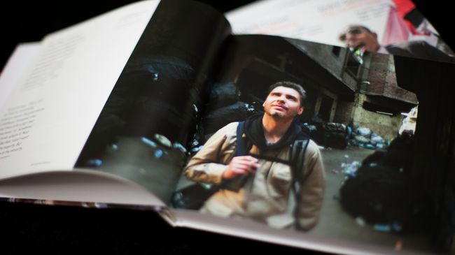 Альбом с фотографиями фотожурналиста Андрея Стенина Альбом с фотографиями фотожурналиста Андрея Стенина