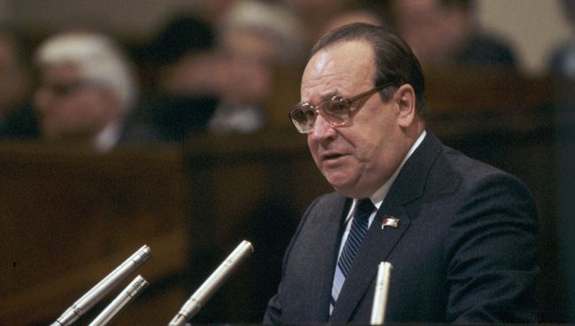 Министр финансов СССР Борис Гостев, 1986 год. Архивное фото Министр финансов СССР Борис Гостев, 1986 год. Архивное фото