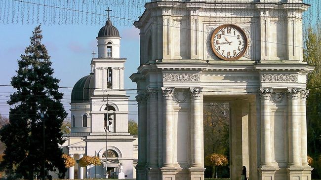 Триумфальная арка в Кишиневе. Архивное фото