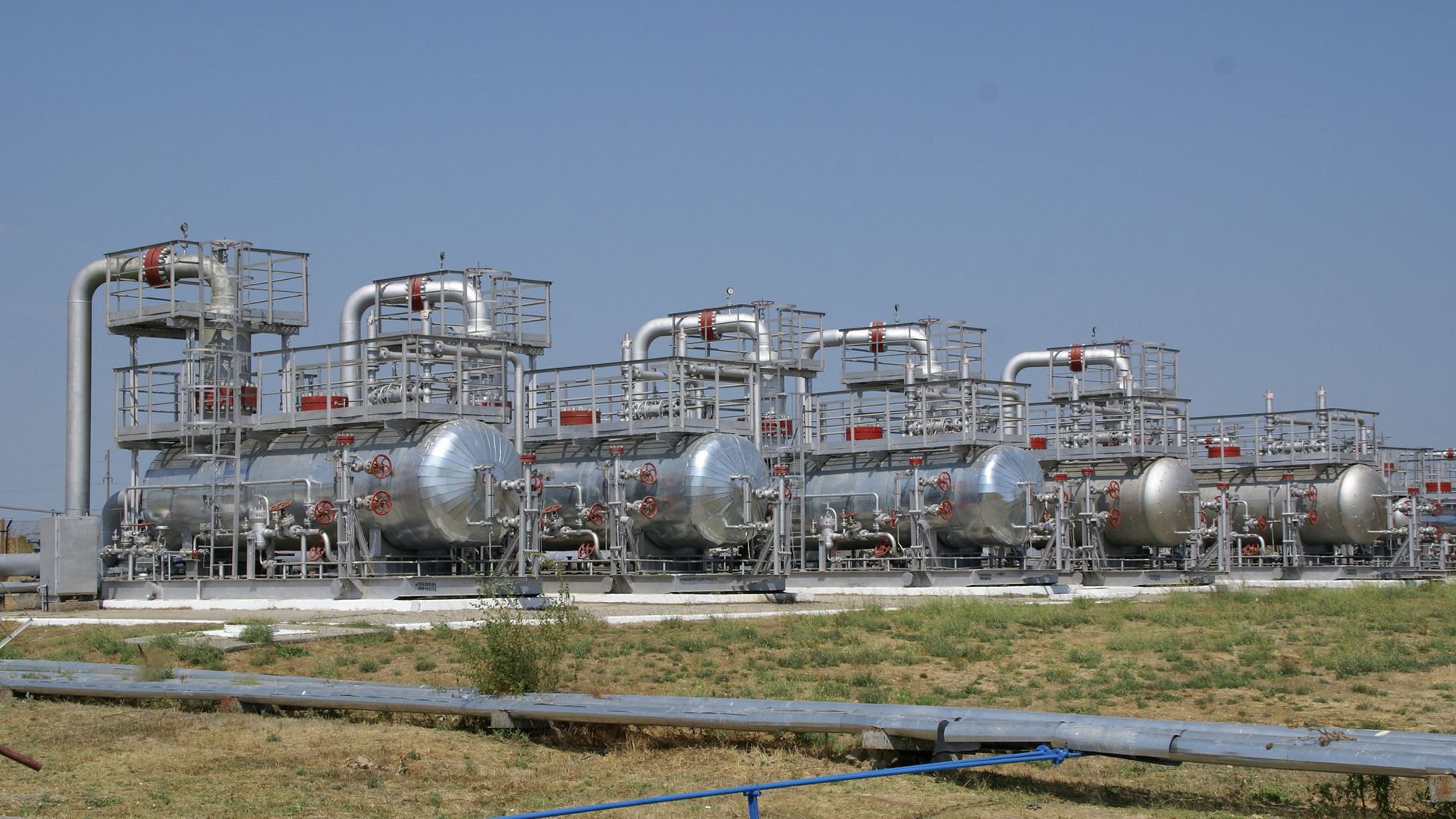Работа предприятия Черноморнефтегаз в Крыму Работа предприятия Черноморнефтегаз в Крыму - РИА Новости, 1920, 21.06.2022