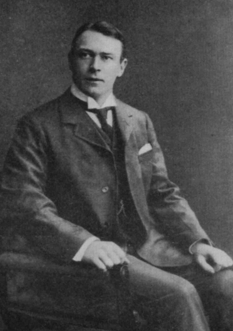 Томас Эндрюс (Thomas Andrews) – главный конструктор Титаника