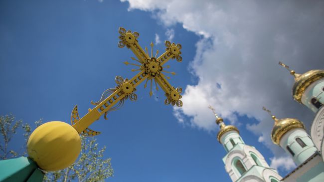 Купол церкви. Архивное фото Купол церкви. Архивное фото