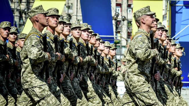 Военнослужащие ВСУ. Архивное фото. Военнослужащие ВСУ. Архивное фото.